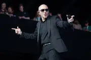 US Rapper Pitbull Sets Bald Cap World Record at London Show